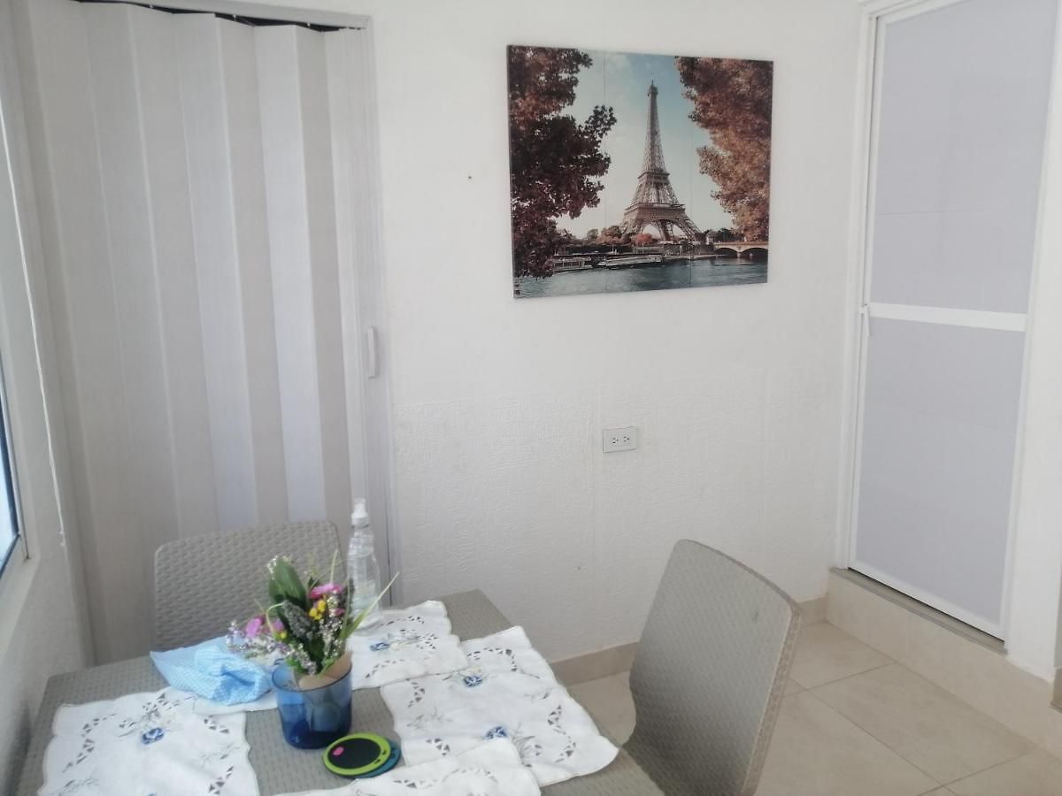 Hermoso Apartaestudio, Privado, Acogedor, Super Aseado, Excelente Ubicación!
